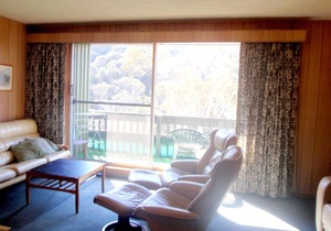 Two bedroom Unit with Amazing Mountain Views
