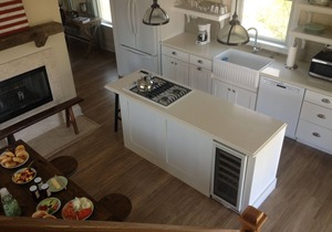 Two blocks from the beach, a timeless "Bay Header" close to the downtown shops