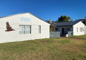 U3 Family friendly accommodation directly across from the Beach, Murchison River