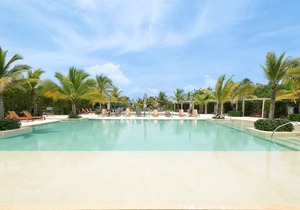 Under the Trees Garden View Apartment in Cartagena 525