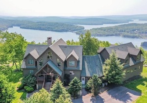 Under the Stars: Private Indoor & Outdoor Pools, 2 Hot Tubs, & BIG Lake Views