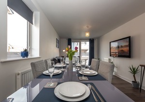 Unique 2-Bed Apartment in Central Ashford