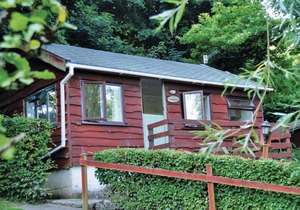 Unique, peaceful, cosy and quaint cedar wood built holiday lodge.