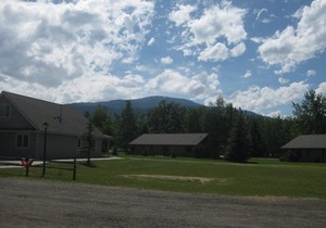 Unit #5 Cozy 2 Bed/2 Bath Condo on Golf Course with Hot Tub/ Sauna/ Pool