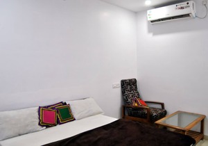 Unit 6 Beautiful and clean rooms to stay