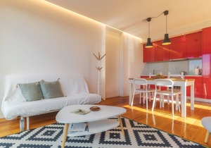 Unit with shared Pool And Sea Views At Hub Of The Village, Biologic Cropland