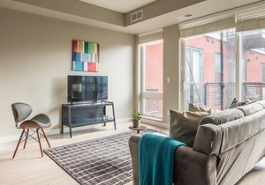 Updated 1BR Apt near the Mississippi River
