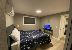 updated Upstairs Space 5 Min To Browns Park