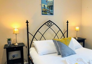 Upper Rock Rooms