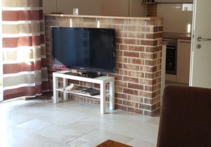 upscale, quiet accommodation with garden and terrace