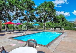 2-Star Hotel ∙ Quality Inn & Suites Garden Of The Gods