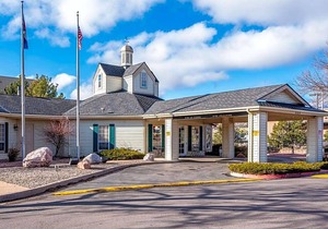 2-Star Hotel ∙ Quality Inn & Suites Garden Of The Gods