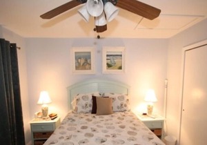 Gulf to Bay location at Hideaway Bay. Leave your cares behind. Boating, fishing, shelling and relaxing in abundance on Little Gasparilla Island.