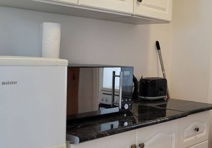 Vacation apartment with pool, WLAN, playground directly on the lake