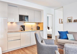 Vacation apartment close to the beach with large terrace incl. use of swimming pool & sauna