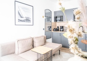 Vacation directly on the historic Alter Strom