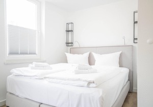 Vacation directly on the historic Alter Strom