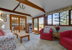 Valley View Barn - Three Bedroom House, Sleeps 6
