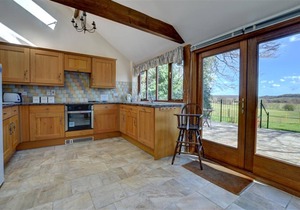 Valley View Barn - Three Bedroom House, Sleeps 6