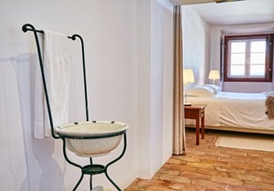 Veiros House / Estremoz