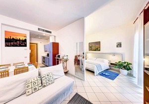 Venice Aparthotel