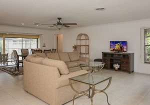 VENICE-- WITH A POOL -- LOW SUMMER RATES