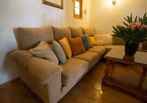 Villa Nieves is a beautiful villa set in a rural location yet it is still only a 5 minute drive from San Antonio and San Rafael