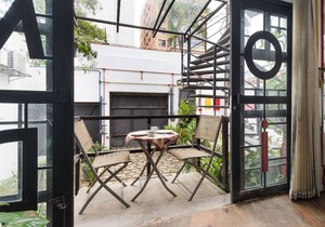 VILA MADALENA: BEST LOCATION, ARTISTIC APARTMENT