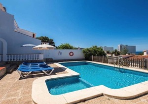 Villa ∙ 6 bedrooms ∙ 11 guests