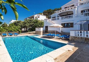 Villa ∙ 6 bedrooms ∙ 11 guests