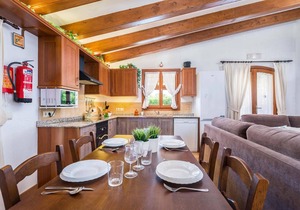 Villa ∙ 2 bedrooms ∙ 4 guests