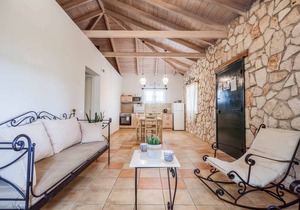 Villa ∙ 2 bedrooms ∙ 5 guests
