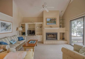 Villa ∙ 2 bedrooms ∙ 4 guests