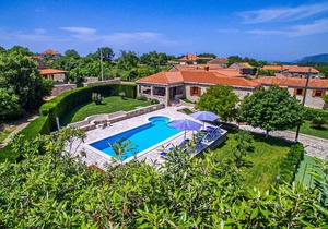 Villa ∙ 4 bedrooms ∙ 8 guests
