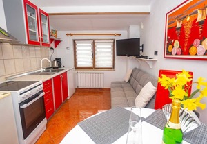 VILLA FJORD Two-Bedroom Apartment 3