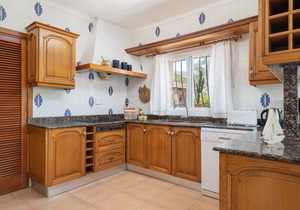 Villa for 8 with pool and huge garden, close to the beach in Puerto Pollença.