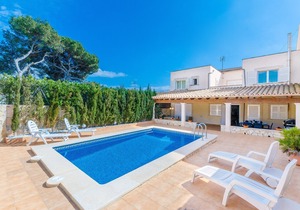 Villa Gloria - Four Bedroom Villa, Sleeps 8