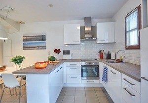 Villa in France with Private Garden & BBQ