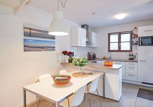 Villa in France with Private Garden & BBQ