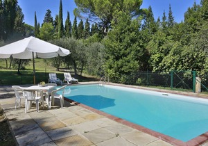 Villa in Montelopio with 6 bedrooms sleeps 12