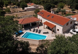 Villa Miandri with heated pool