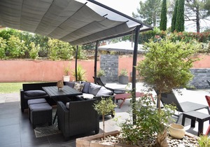 Villa moderne avec piscine à Peymeinade