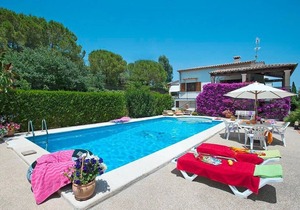 Villa Rotger, Comfortable and traditional at 800m. from Pollensa