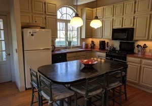 'Village View'- Elegant, Comfortable, Historic Home in Downtown Lenox