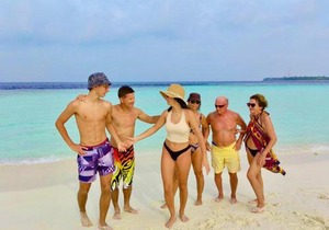 VIVA Beach Maldives