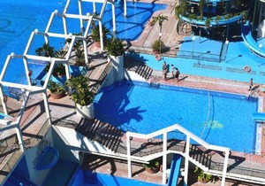 VIVE BENALMÁDENA APARTAMENTO BENAL BEACH 622, parque acuático, playa 100m.