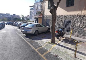 Vomero House with Free Parking