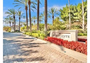 Walk to Beach! 2 bed & 2 Bath! Ocean Views from Front Patio! Barefoot Bungalow