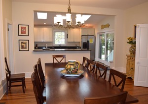 Walk to Beach! 2nd Ocean Block Sleeps 16 Porch/Parking/Spacious