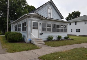 Walking distance to Notre Dame Campus, 3 bedroom 1.5 bath home.